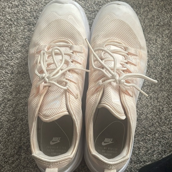 Women’s air max size 9.5 - Picture 1 of 3